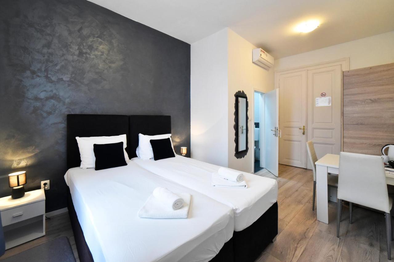 Virtus Apartments And Rooms With Free Private Parking Zagreb Exteriör bild