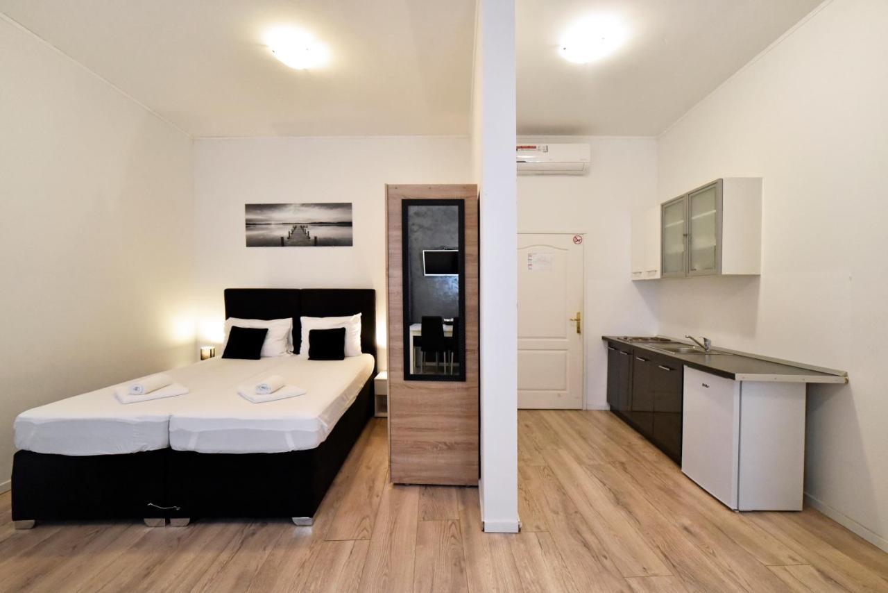 Virtus Apartments And Rooms With Free Private Parking Zagreb Exteriör bild