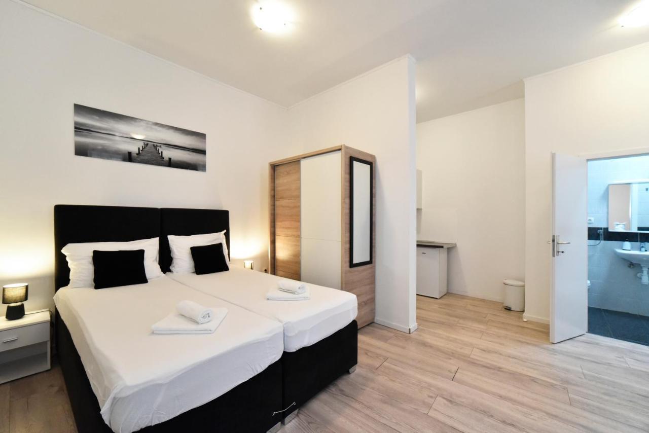 Virtus Apartments And Rooms With Free Private Parking Zagreb Exteriör bild
