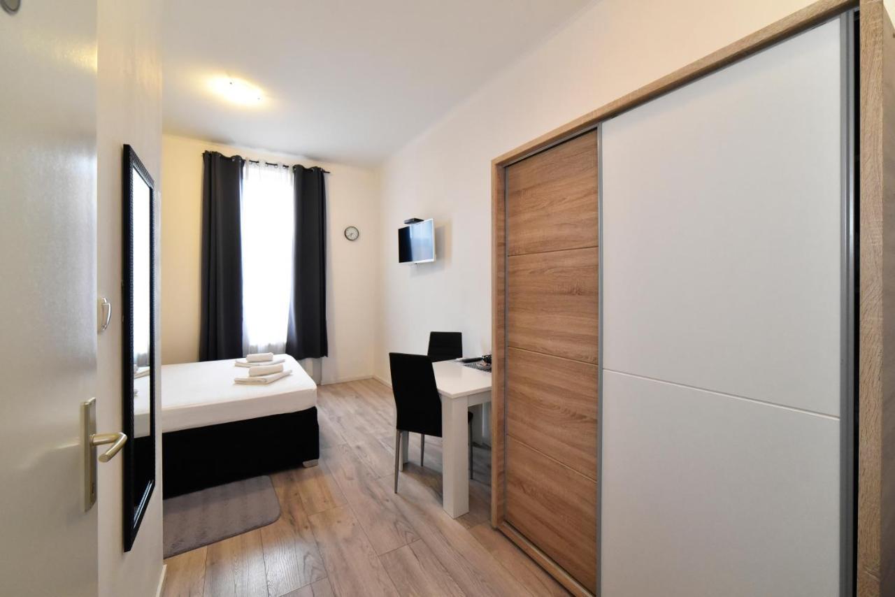 Virtus Apartments And Rooms With Free Private Parking Zagreb Exteriör bild