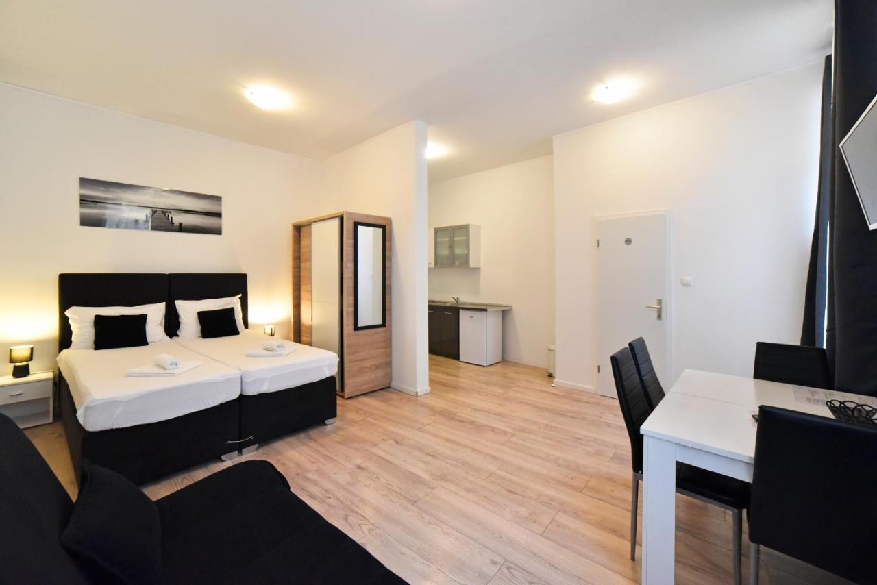 Virtus Apartments And Rooms With Free Private Parking Zagreb Exteriör bild