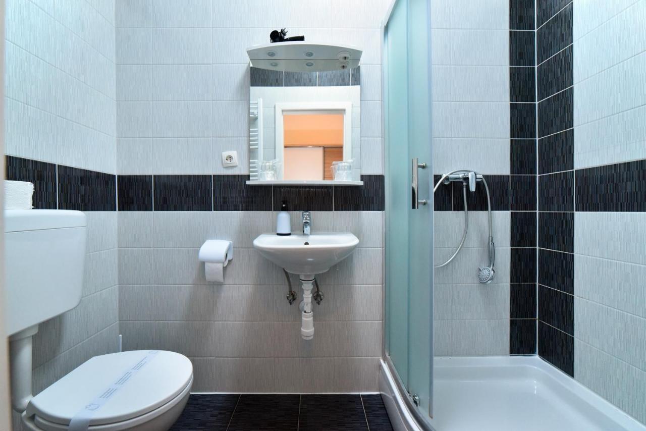 Virtus Apartments And Rooms With Free Private Parking Zagreb Exteriör bild
