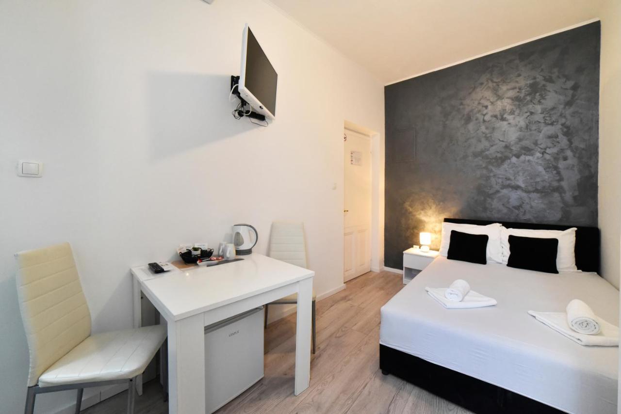 Virtus Apartments And Rooms With Free Private Parking Zagreb Exteriör bild