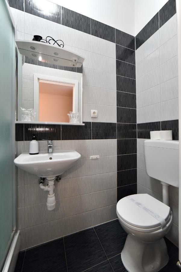 Virtus Apartments And Rooms With Free Private Parking Zagreb Exteriör bild