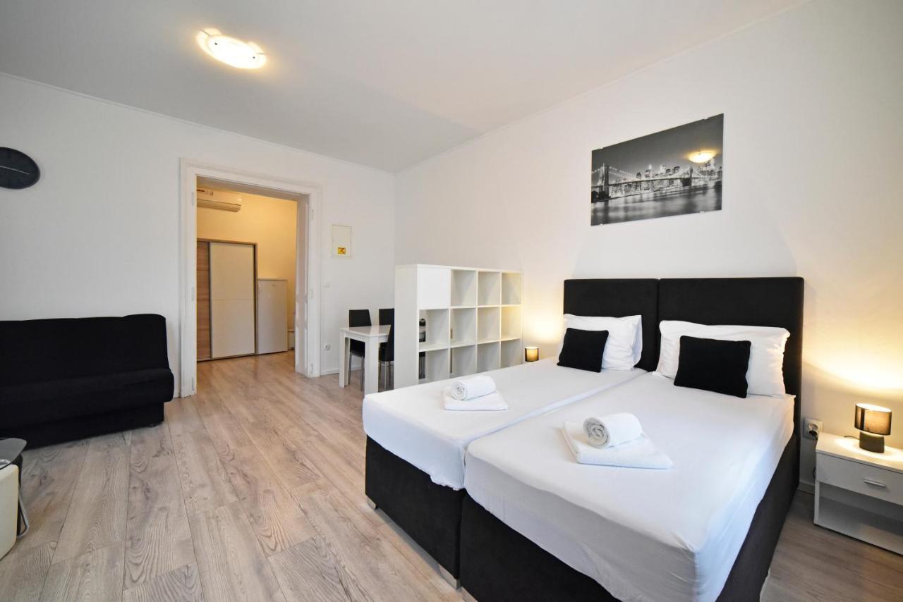 Virtus Apartments And Rooms With Free Private Parking Zagreb Exteriör bild