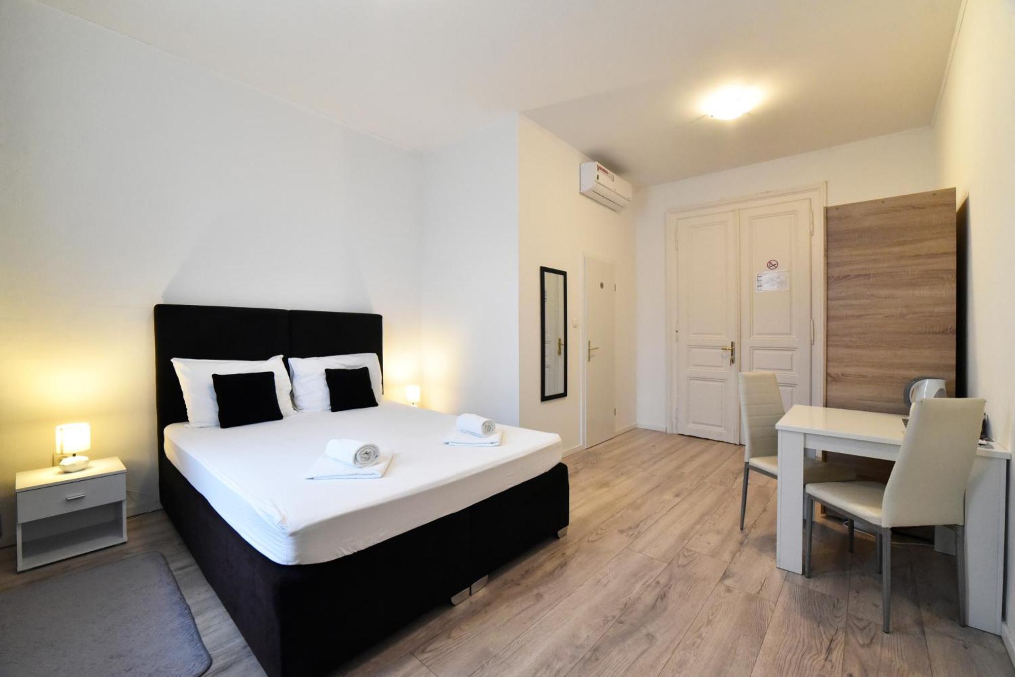Virtus Apartments And Rooms With Free Private Parking Zagreb Exteriör bild